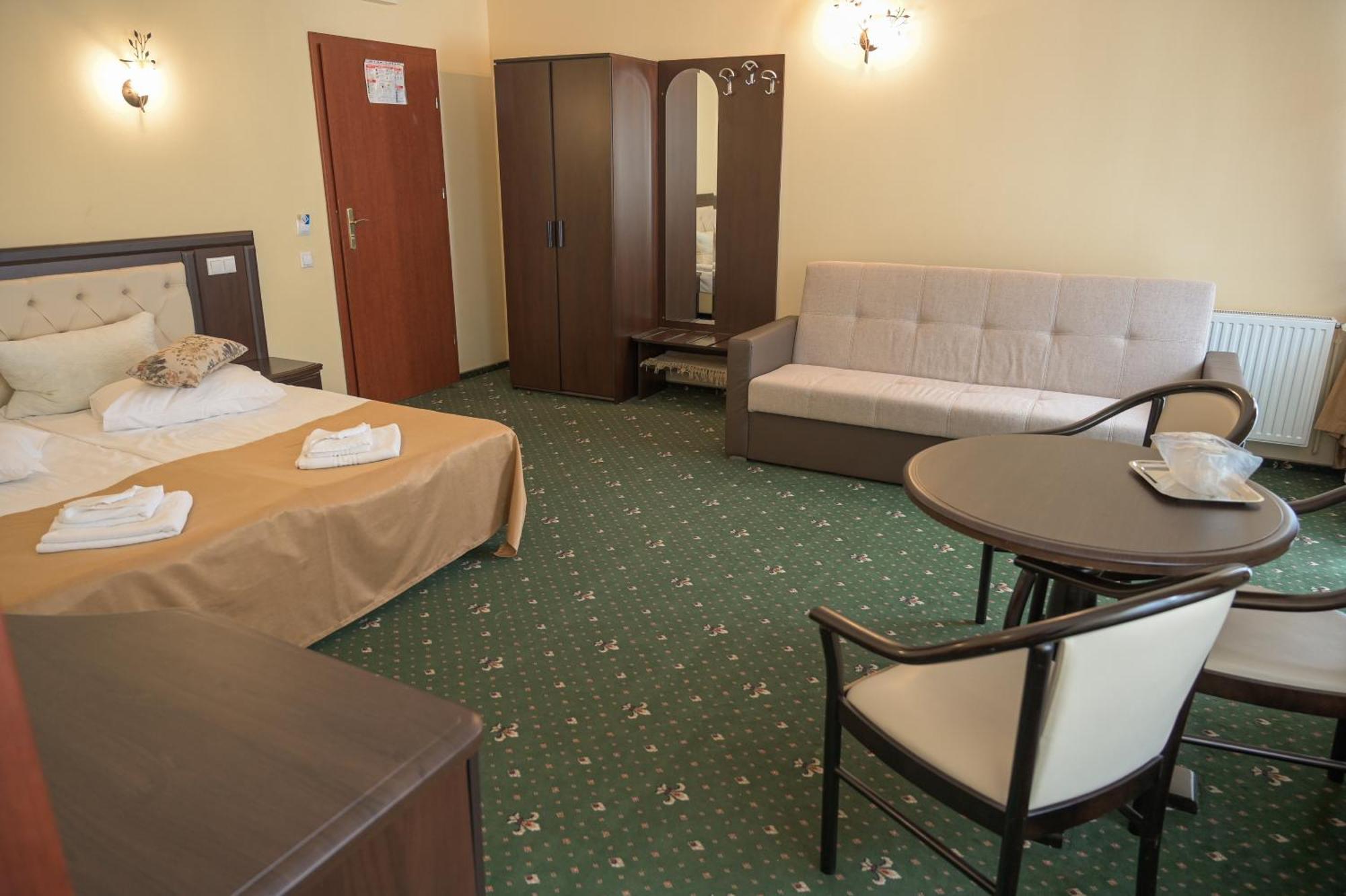 Pensiunea Anotimpuri Predeal Buitenkant foto